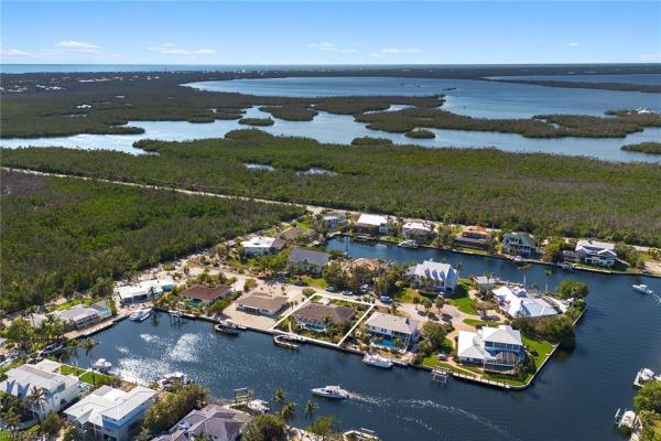 Water Shadows, 1674 Sabal Palm Dr, Sanibel, Florida 33957, image 1