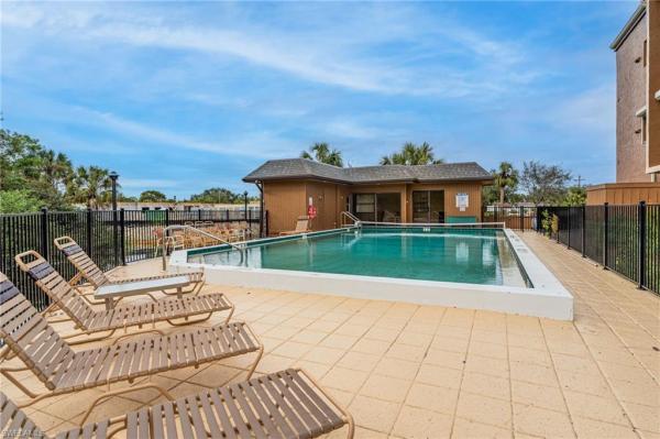 Lakeside At Lochmoor, 2067 Lakeview Blvd #8, North Fort Myers, Florida 33903, image 3
