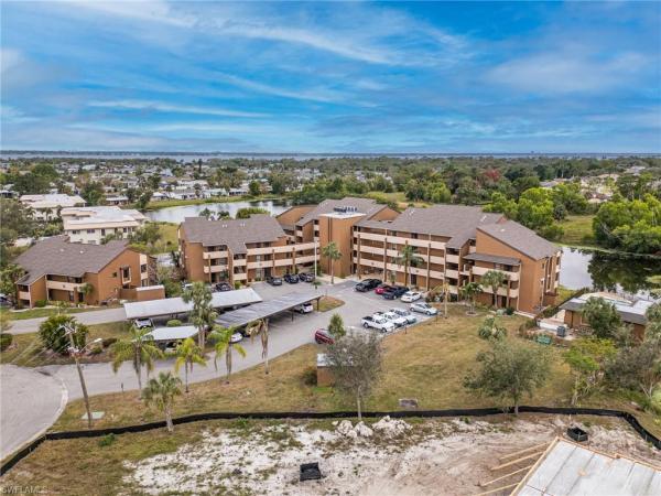 2067 W Lakeview Blvd #8, North Fort Myers, Florida 33903, image 1