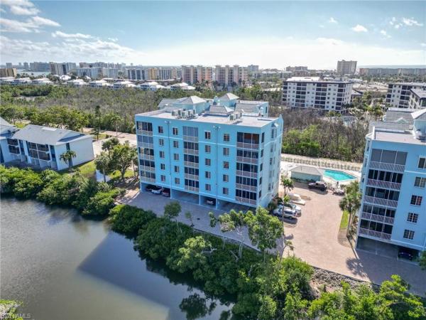 Captain's Bay South, 22712 Island Pines Way #301, Fort Myers Beach, Florida 33931, image 2