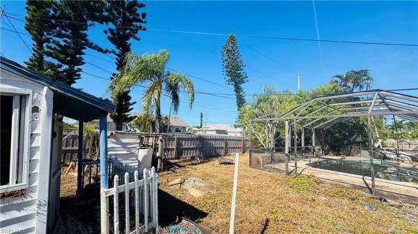 Cape Coral Residential, 1318 SW 2nd Ave, Cape Coral, Florida 33991, image 3