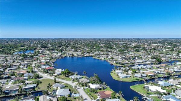 North Fort Myers No HOA, 4536 Vinsetta Ave, North Fort Myers, Florida 33903, image 1