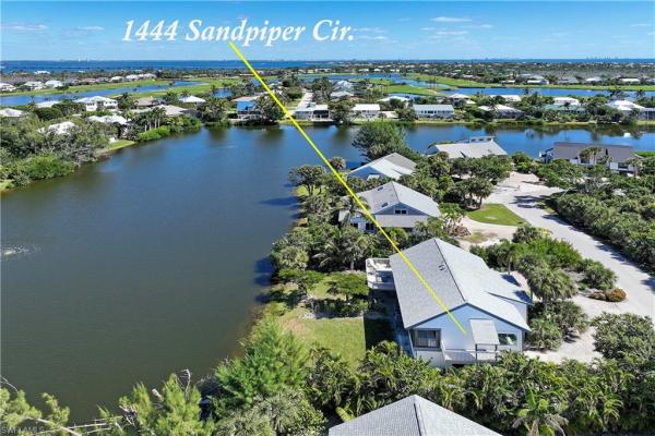 Lakeside Villas At The Dunes, 1444 Sandpiper Cir, Sanibel, Florida 33957, image 2