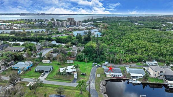 Cleaves Corner, 8141 Cleaves Rd, North Fort Myers, Florida 33903, image 1
