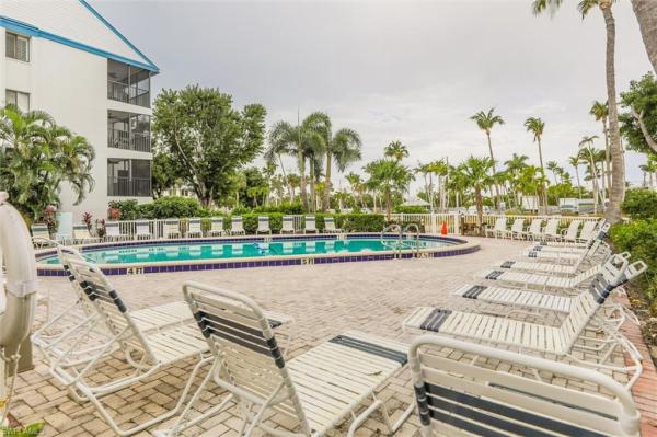 3135 Tennis Villas, Captiva, Florida 33924, image 1