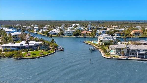 Sanibel Isles, 1490 Angel Dr, Sanibel, Florida 33957, image 2