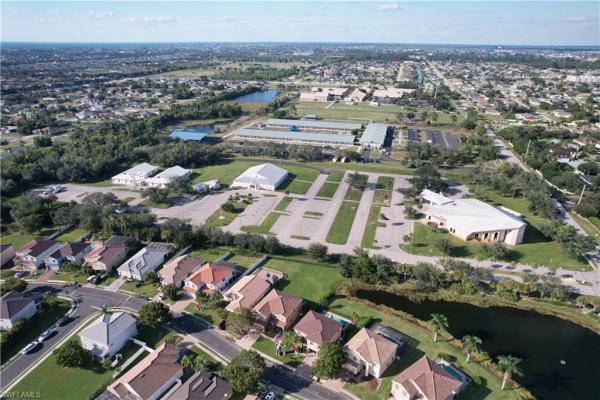 Heatherwood Lakes, 2073 Cape Heather Cir, Cape Coral, Florida 33991, image 2