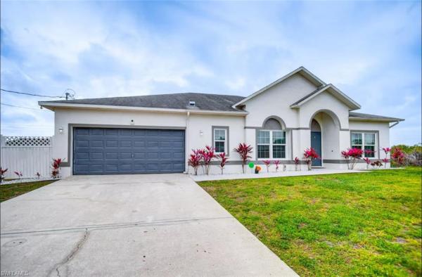 5137 Benton Ct, Lehigh Acres, Florida 33971, image 1