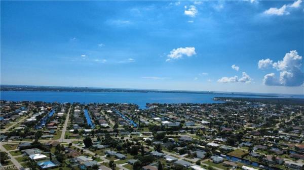Cape Coral Residential, 5168 Sunnybrook Ct, Cape Coral, Florida 33904, image 1