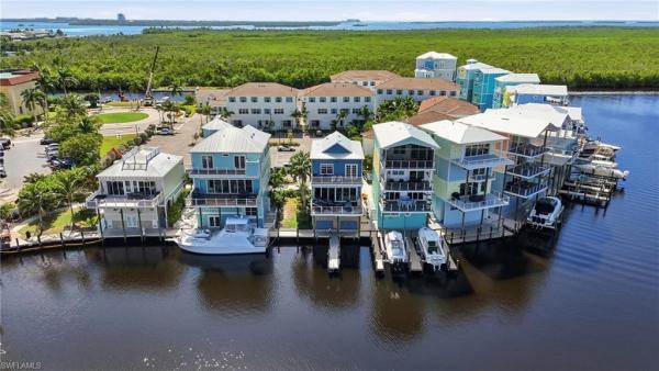 Marina Villas At Cape Harbour, 5886 Shell Cove Dr, Cape Coral, Florida 33914, image 1