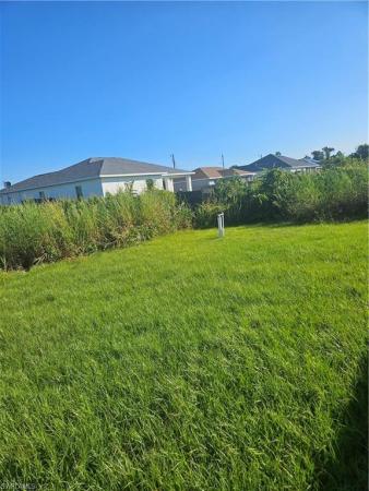 Lehigh Acres Residential, 2514 W 27th St, Lehigh Acres, Florida 33971, image 1