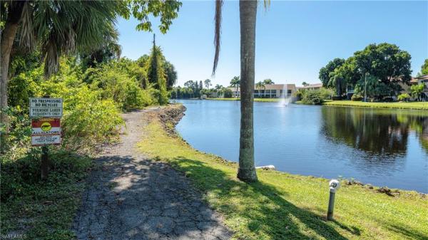 Foxmoor Village, 5731 Foxlake Dr #8, North Fort Myers, Florida 33917, image 2