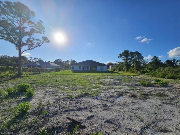 1110 Plumosa Ave, Lehigh Acres, Florida 33972, image 1