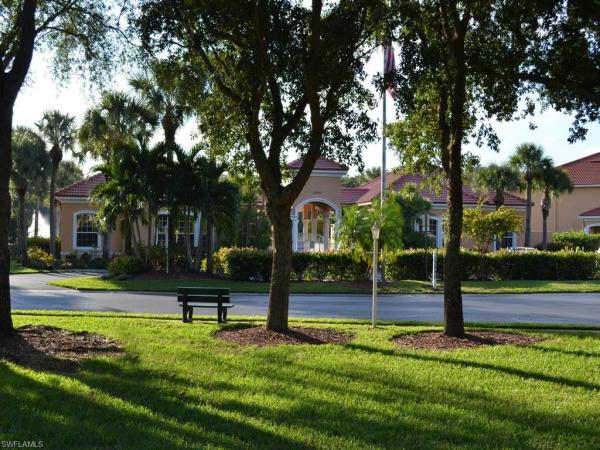 13831 Eagle Ridge Lakes Dr #202, Fort Myers, Florida 33912, image 1
