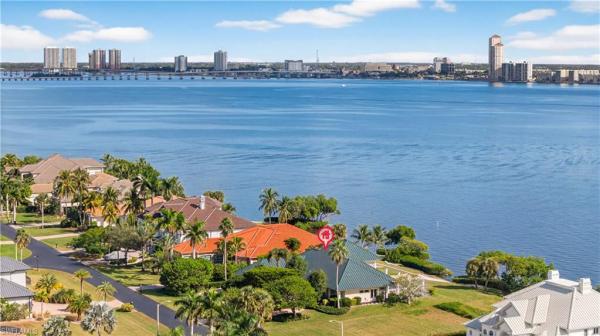 Buttonwood Harbor, 12540 Panasoffkee Dr, North Fort Myers, Florida 33903, image 2