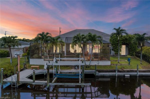 Lochmoor Waterway Estates, 4424 N Bay Cir #, North Fort Myers, Florida 33903, image 2
