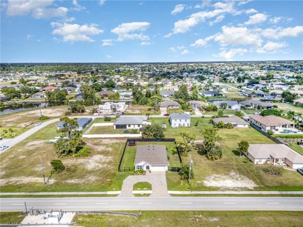 Cape Coral Residential, 1413 Trafalgar Pkwy, Cape Coral, Florida 33991, image 3