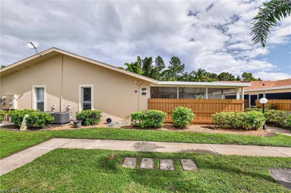 Palm Lakes, 5811 Crystal Lake Ln #102, North Fort Myers, Florida 33917, image 2
