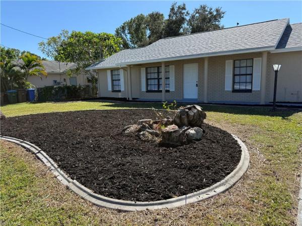 Cape Coral, 1658 Coral Point Dr, Cape Coral, Florida 33990, image 1