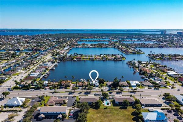 Cavendish Square, 423 W Cape Coral Pkwy #202, Cape Coral, Florida 33914, image 2
