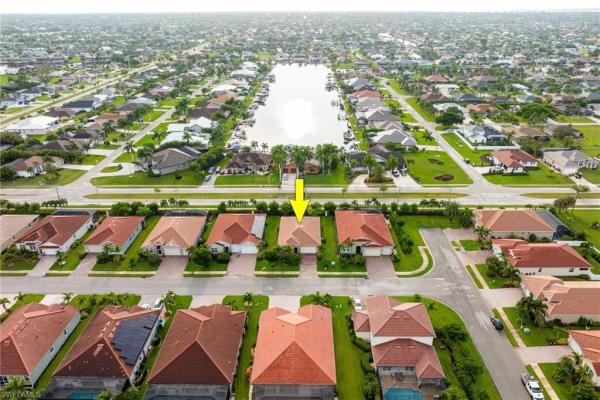 2899 Sunset Pointe Cir, Cape Coral, Florida 33914, image 1