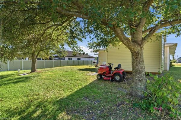 Cape Coral, 4151 Garden Blvd, Cape Coral, Florida 33909, image 2