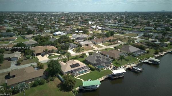 915 20th St, Cape Coral, Florida 33990, image 1