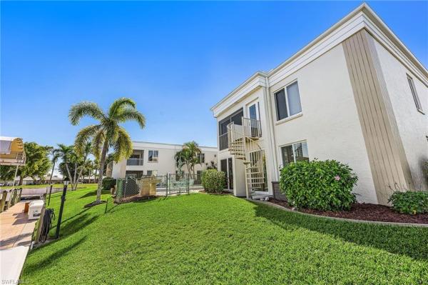 Beachgate, 4115 SE 18th Pl #103, Cape Coral, Florida 33904, image 2