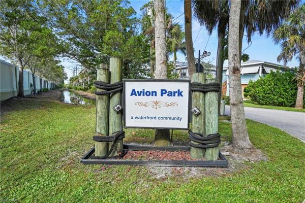 Avion Park, 1570 Avion Pl, Naples, Florida 34104, image 2