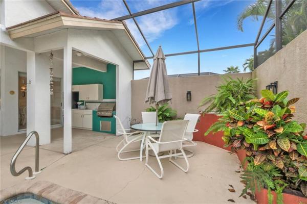 Mariners Cove Village, 9519 S Mariners Cove Ln, Fort Myers, Florida 33919, image 2