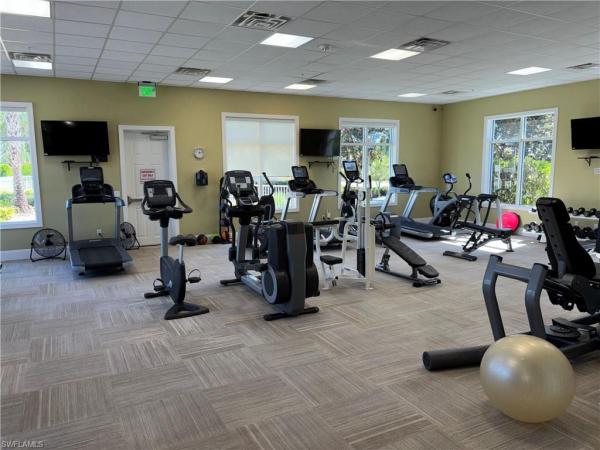 Lindsford, 2889 Royal Gardens Ave, Fort Myers, Florida 33916, image 2