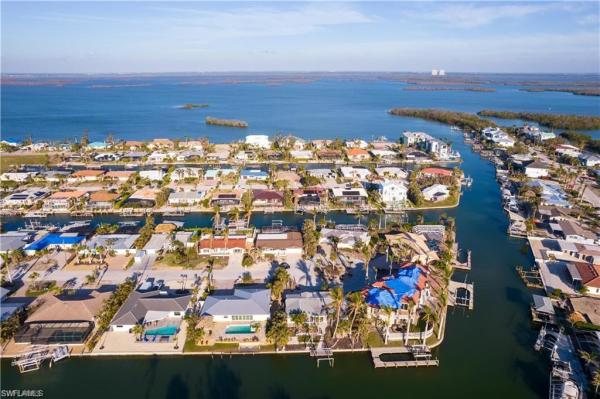 Fairview Isles, 20 Sunview Blvd, Fort Myers Beach, Florida 33931, image 2