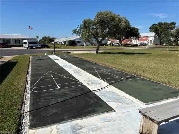 Myerlee Park Homes, 1515 Edgewater Cir, Fort Myers, Florida 33919, image 1