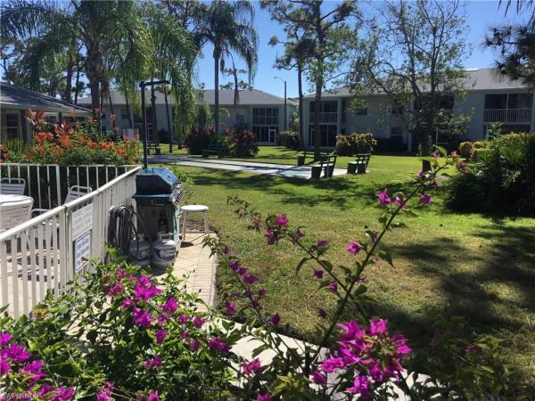 Foxmoor, 7056 Nantucket Cir #8, North Fort Myers, Florida 33917, image 2