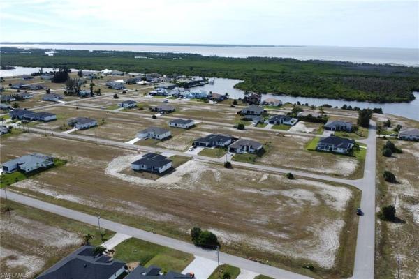 Cape Coral, 3503 45th Pl, Cape Coral, Florida 33993, image 2