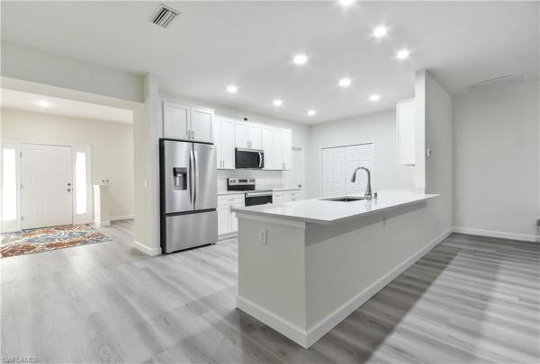 Cape Coral Residential, 2032 NW 2nd Pl #, Cape Coral, Florida 33993, image 2