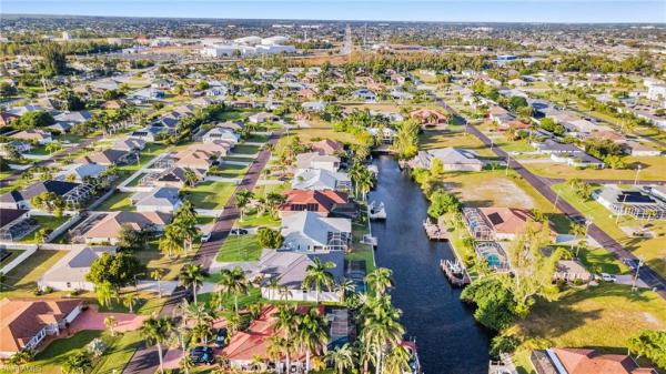 Cape Coral Residential, 3829 20th Ave, Cape Coral, Florida 33914, image 3