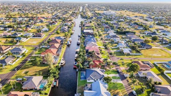 Cape Coral Residential, 3829 20th Ave, Cape Coral, Florida 33914, image 2