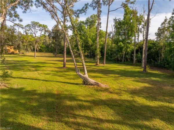 Briarcliff, 15217 N Pebble Ln #, Fort Myers, Florida 33912, image 2