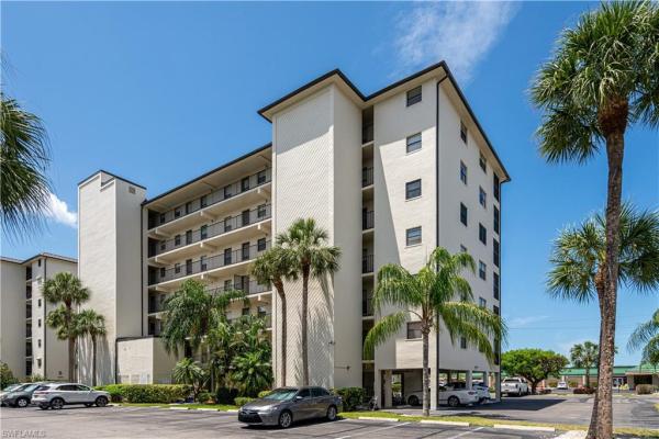 Estero Cove, 6897 Estero Blvd #132, Fort Myers Beach, Florida 33931, image 2