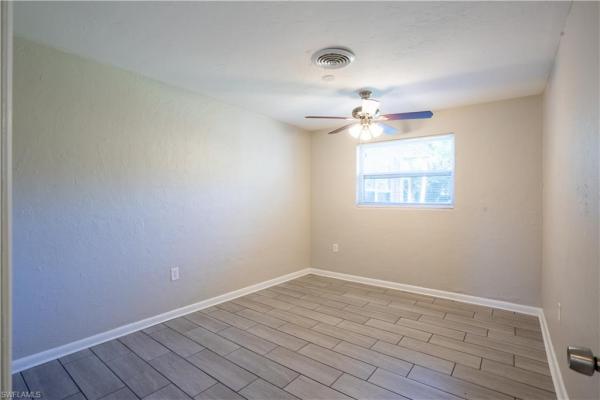 La Chelle Manor, 1259 Burtwood Dr, Fort Myers, Florida 33901, image 2