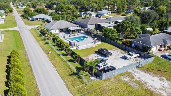 Lehigh Acres, 2919 W 8th St, Lehigh Acres, Florida 33971, image 2