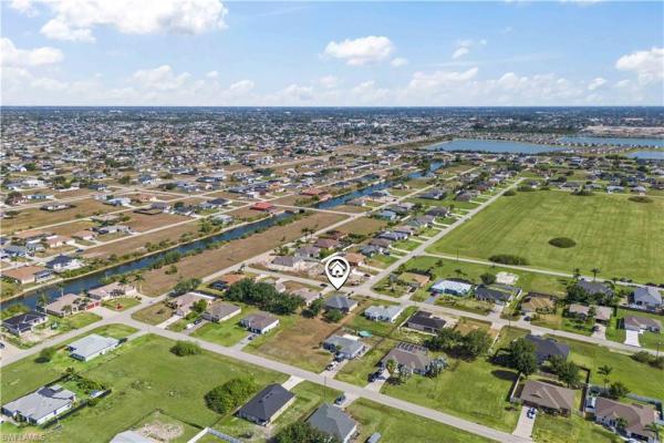 Cape Coral Residential, 927 12th Ter, Cape Coral, Florida 33993, image 2