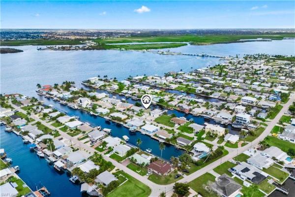 Island Harbors, 2781 Bruce St, Matlacha, Florida 33993, image 2