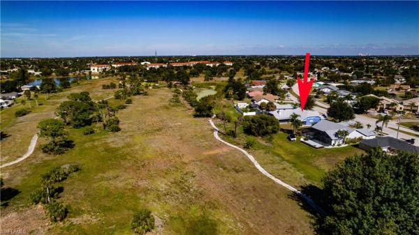 Cape Coral, 4332 Country Club Blvd, Cape Coral, Florida 33904, image 1