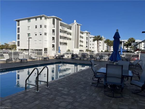 Royal Pelican Townhouse At Bay Beach, 4571 Bay Beach Ln #373, Fort Myers Beach, Florida 33931, image 3