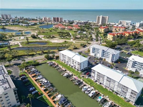 Royal Pelican Townhouse At Bay Beach, 4571 Bay Beach Ln #373, Fort Myers Beach, Florida 33931, image 2