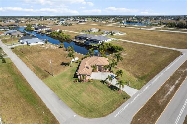 Cape Coral Residential, 3237 Yucatan Pkwy, Cape Coral, Florida 33993, image 2