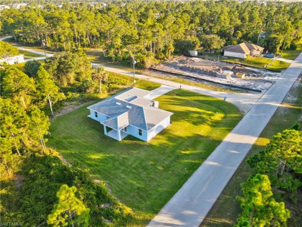 Lehigh Acres, 935 Elgin St, Lehigh Acres, Florida 33974, image 3