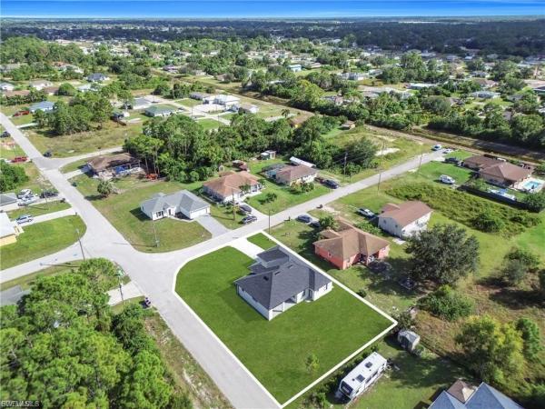 Lehigh Acres Residential, 2900 S Bruce Ave, Lehigh Acres, Florida 33976, image 1